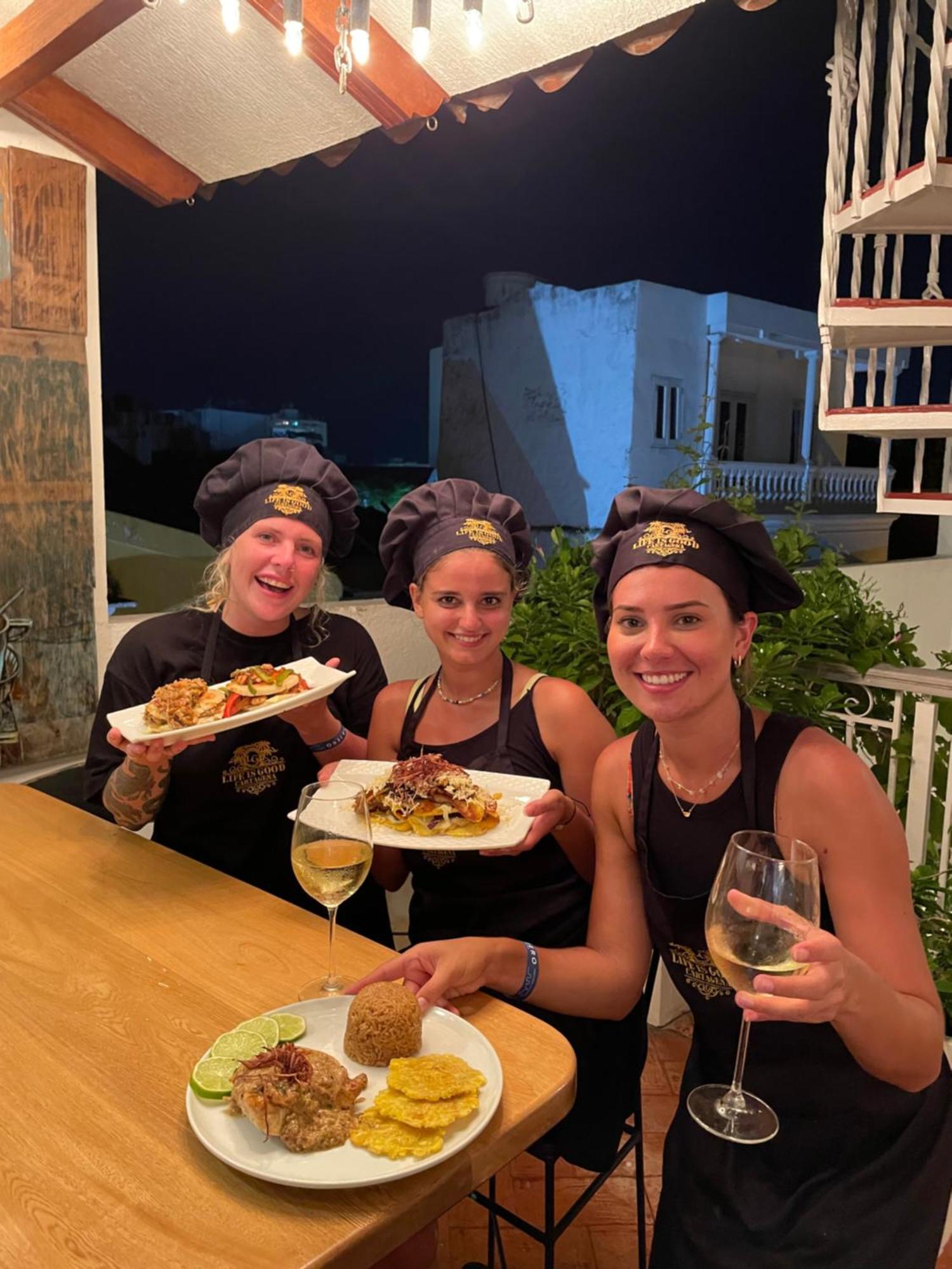 Life is Good Cartagena Hostel Buitenkant foto
