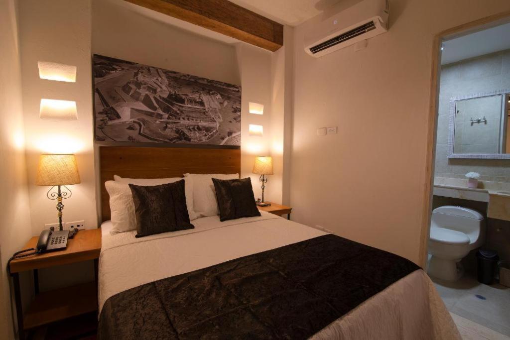 Life is Good Cartagena Hostel Buitenkant foto